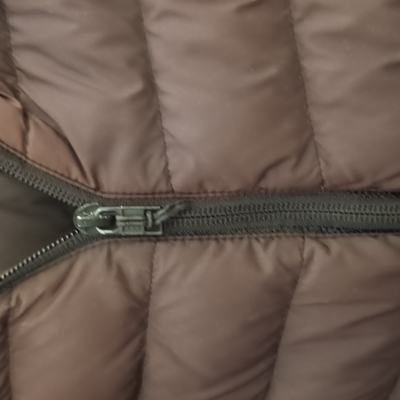 Patagonia Women's XS Black Silent Down Parka - Picture 5 of 8